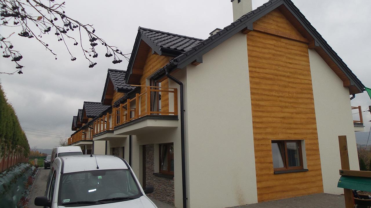 SLOVAKIA: MODERN COTTAGE COMPLEX